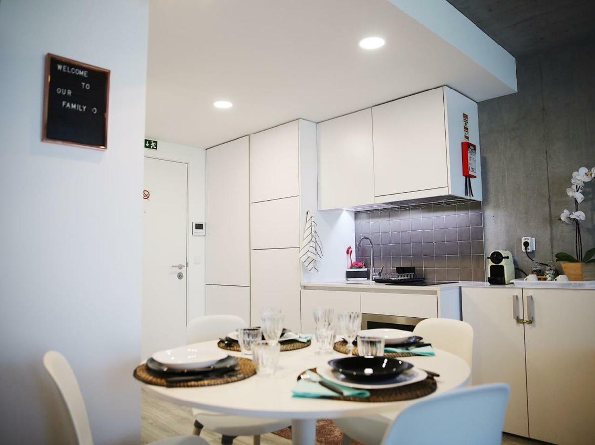 Family Studio Aveiro Apartment ภายนอก รูปภาพ