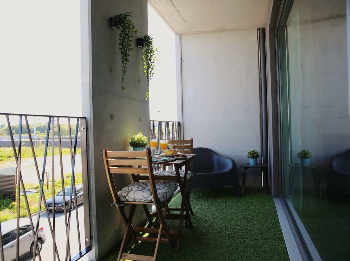 Family Studio Aveiro Apartment ภายนอก รูปภาพ