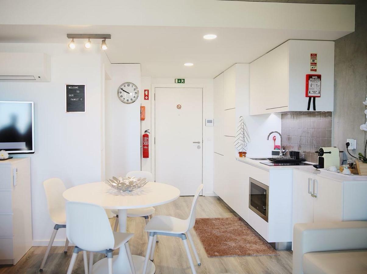 Family Studio Aveiro Apartment ภายนอก รูปภาพ